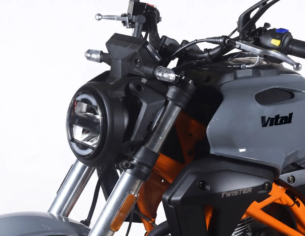 TWISTER 200cc - Imagen 5